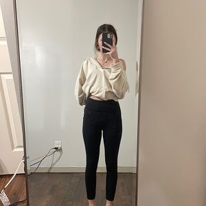 Lululemon black align high rise with pockets. 25”